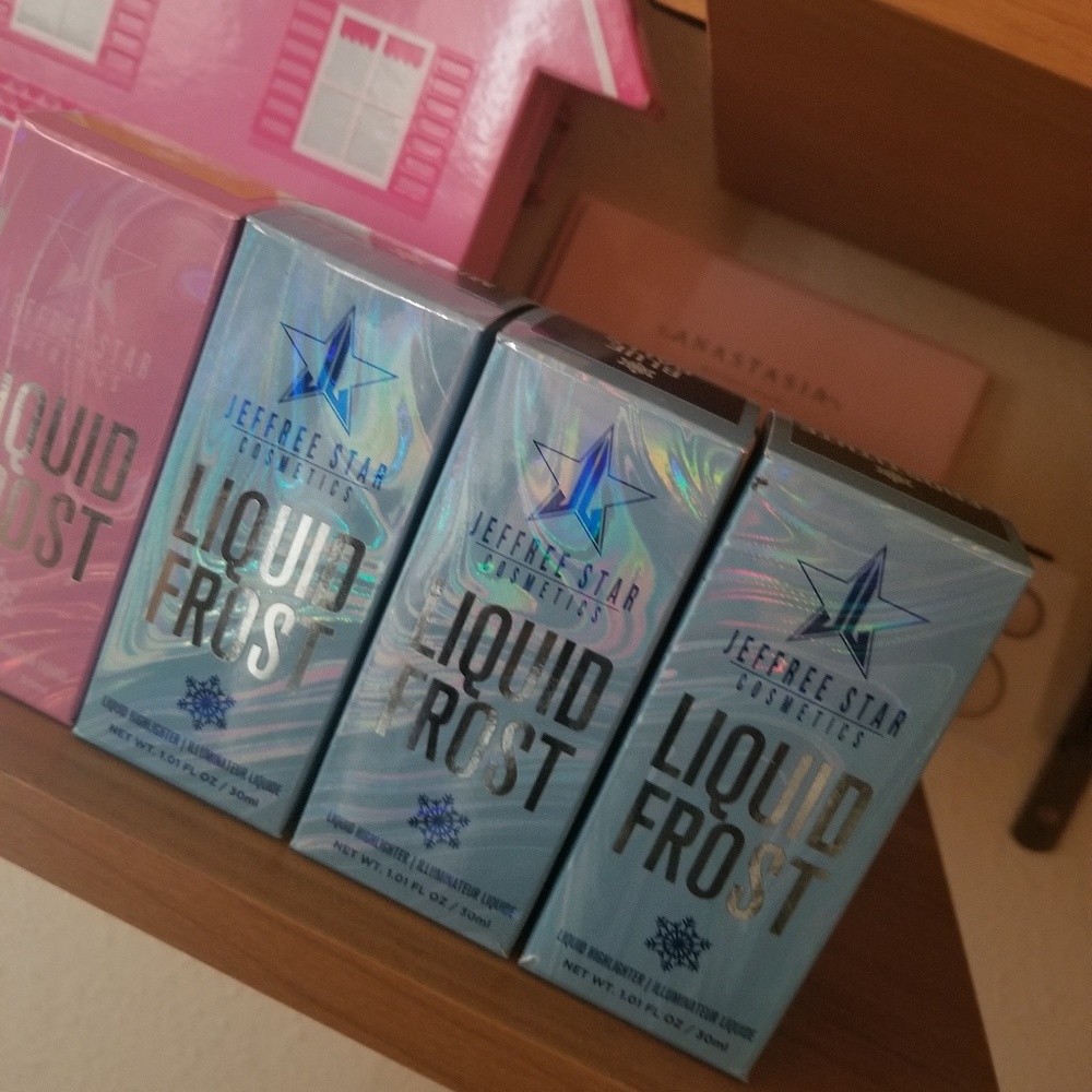 Jeffree Star Frostitute Liquid Frost